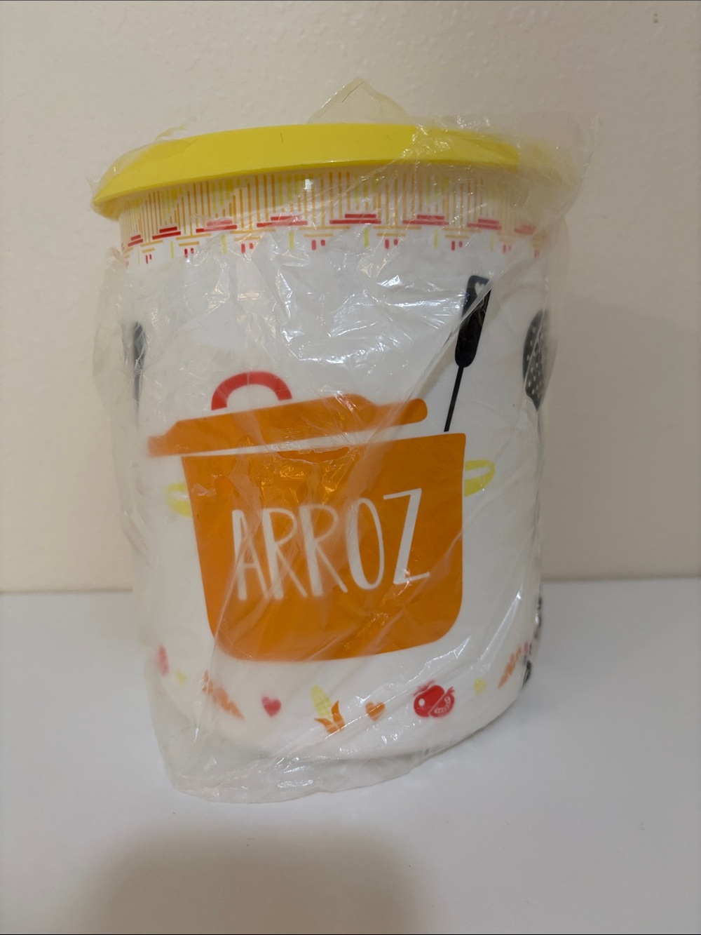 New Tupperware One Touch Canister with
 Arroz design for rice. - Picture 8 of 11